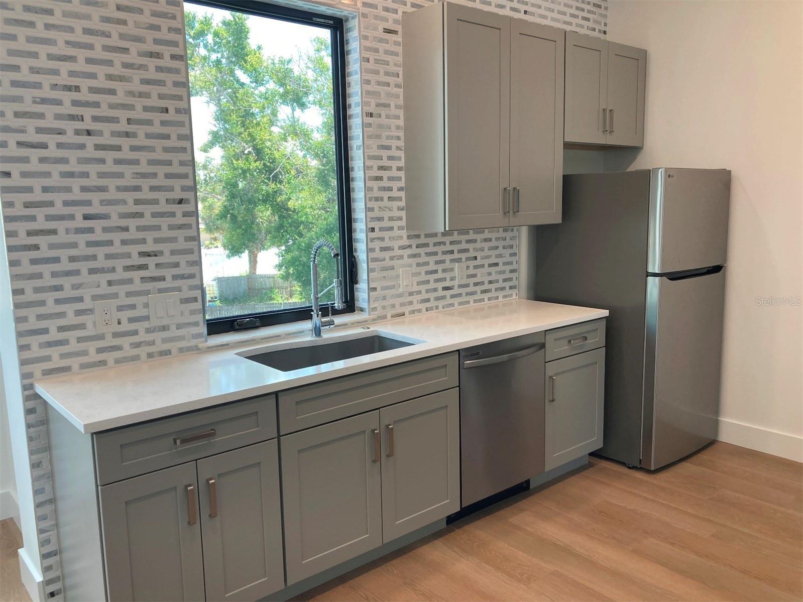 2110 Michele Drive Sarasota FL 34231 A4657130 image46