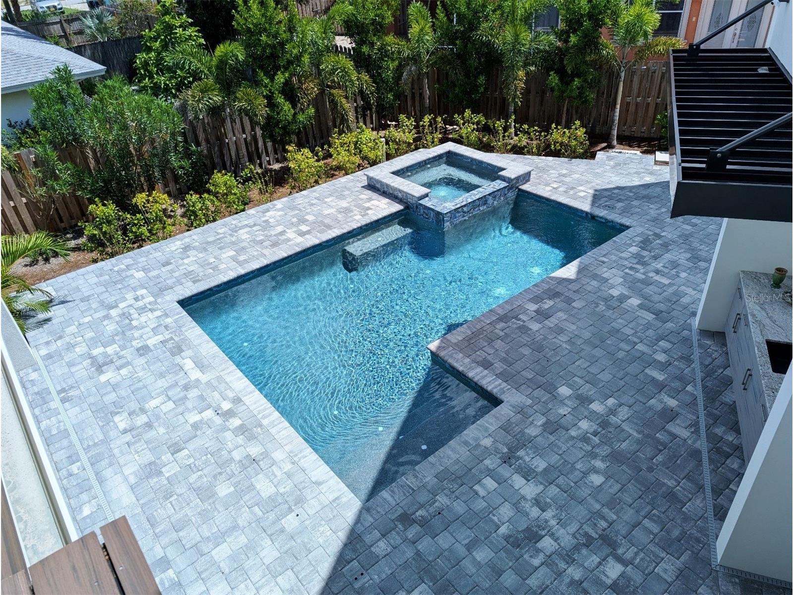 2110 Michele Drive Sarasota FL 34231 A4657130 image5