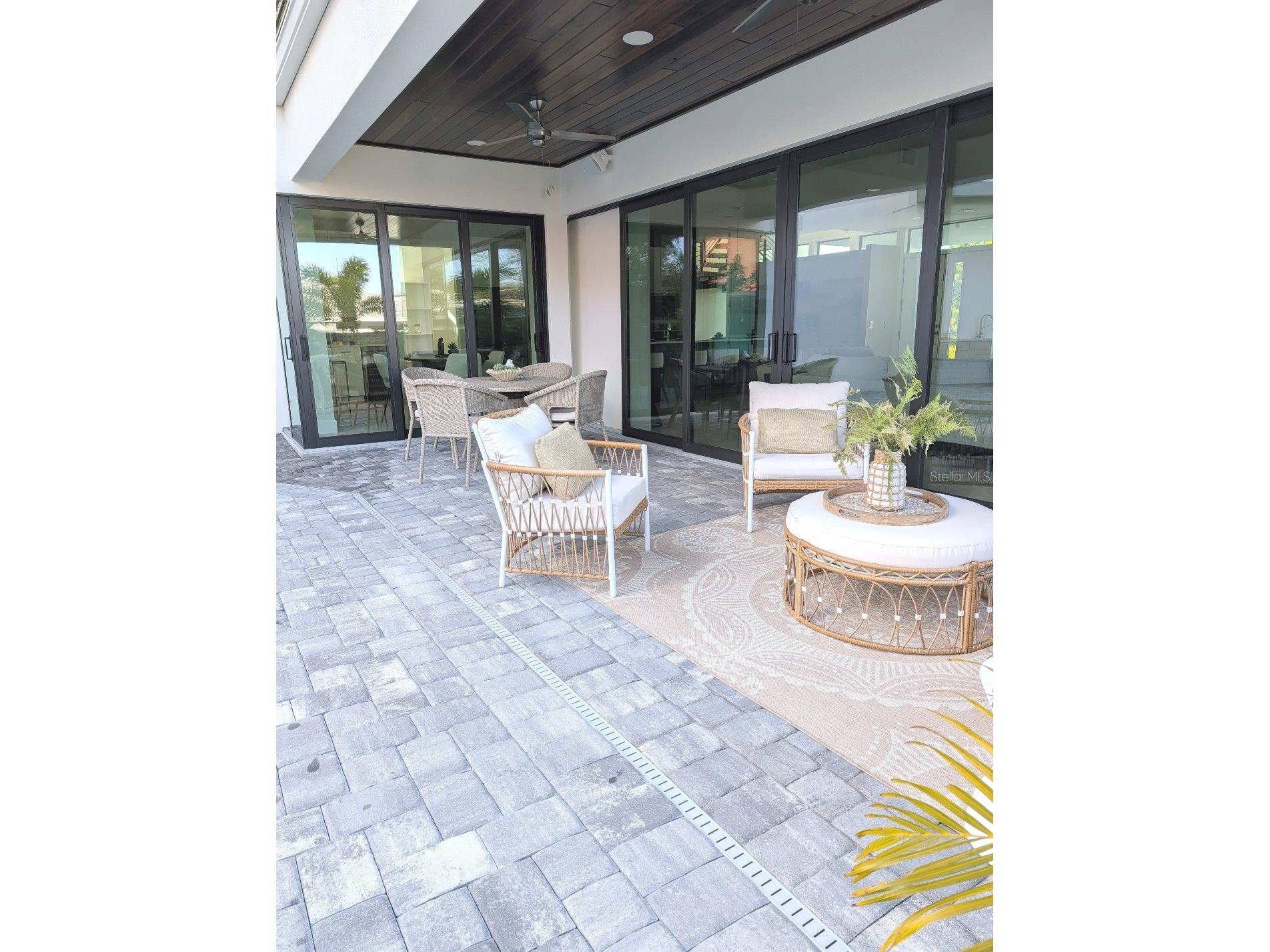 2110 Michele Drive Sarasota FL 34231 A4657130 image56