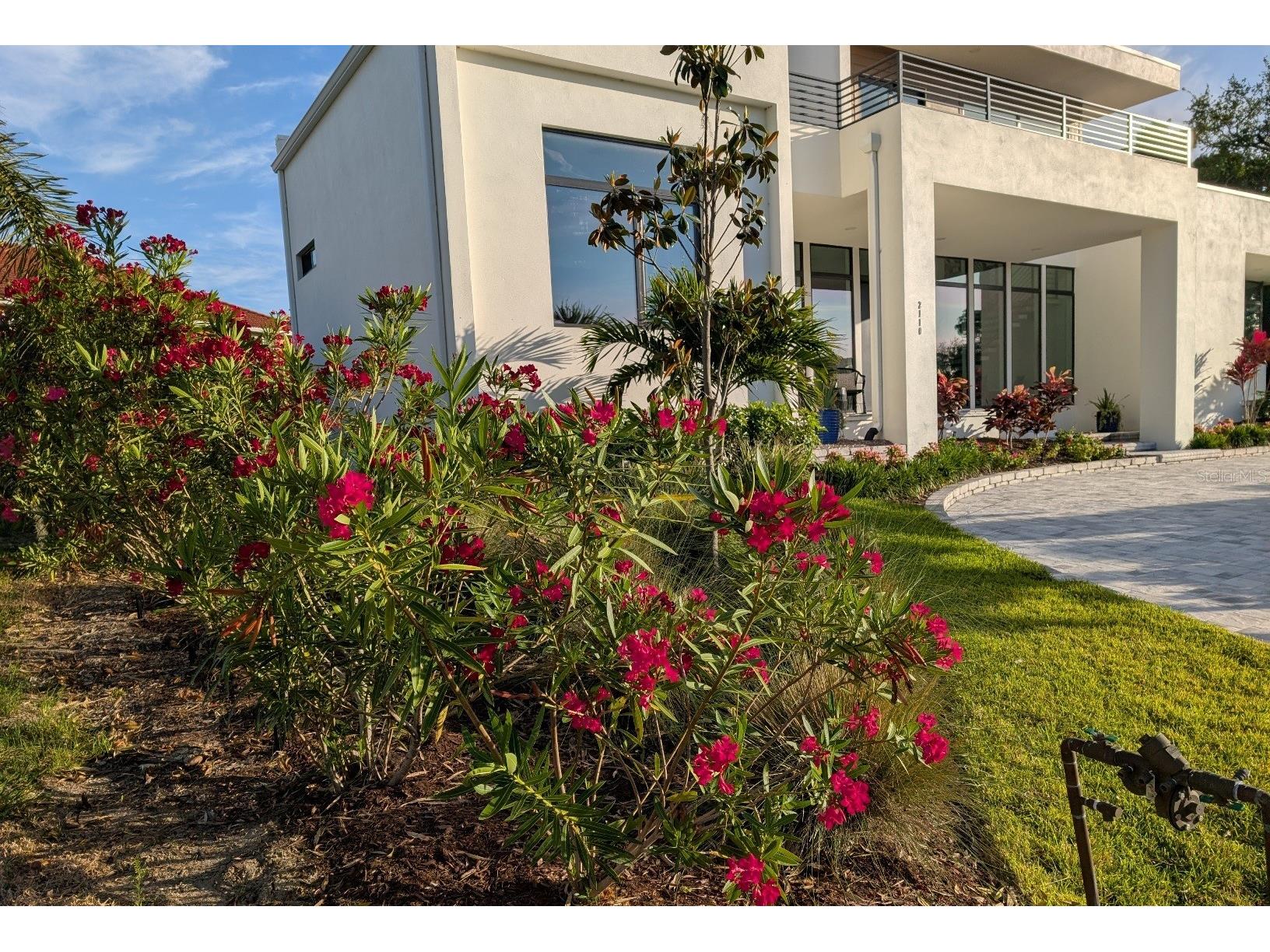 2110 Michele Drive Sarasota FL 34231 A4657130 image81