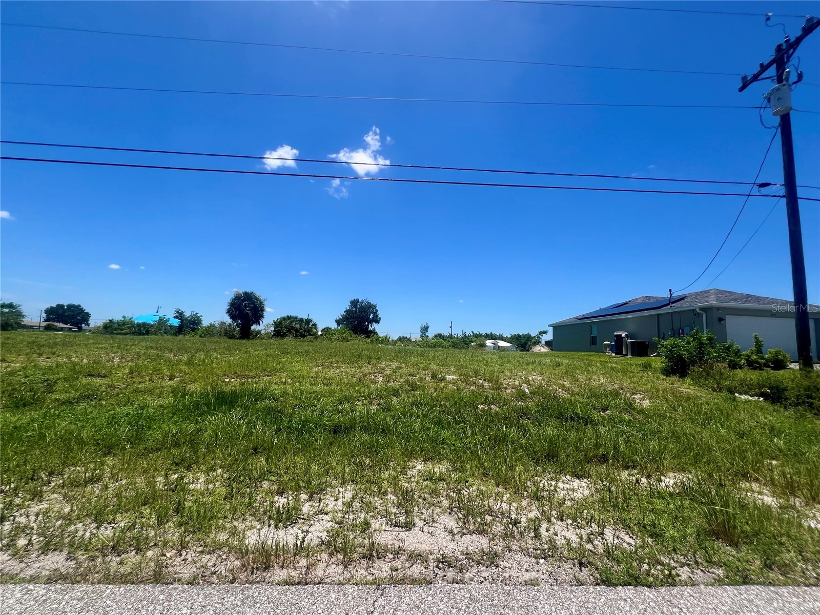2110 NW 6th Place Cape Coral FL 33993 C7526222 image2