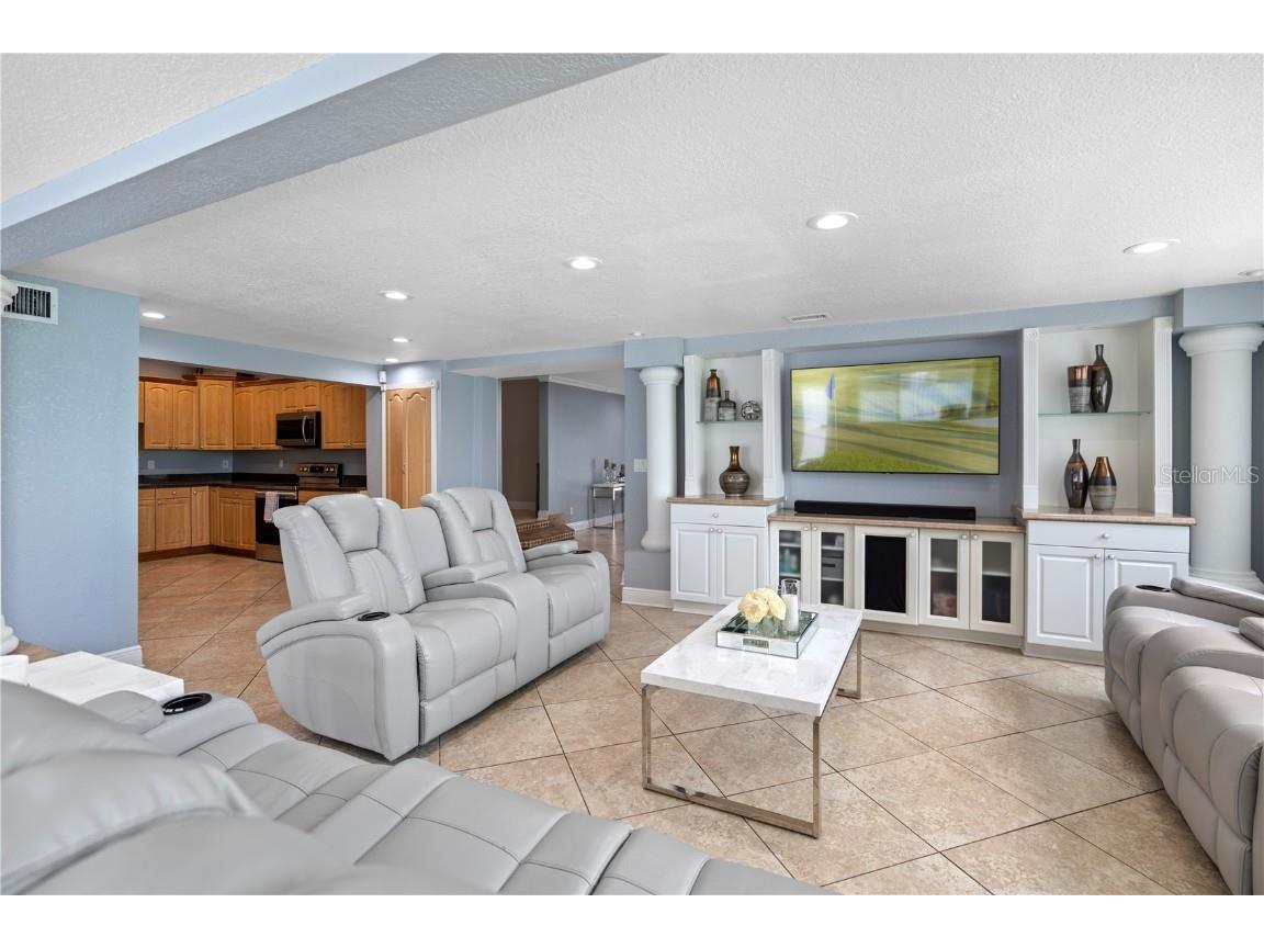 2110 W Farwell Drive Tampa FL 33603 O6311929 image11