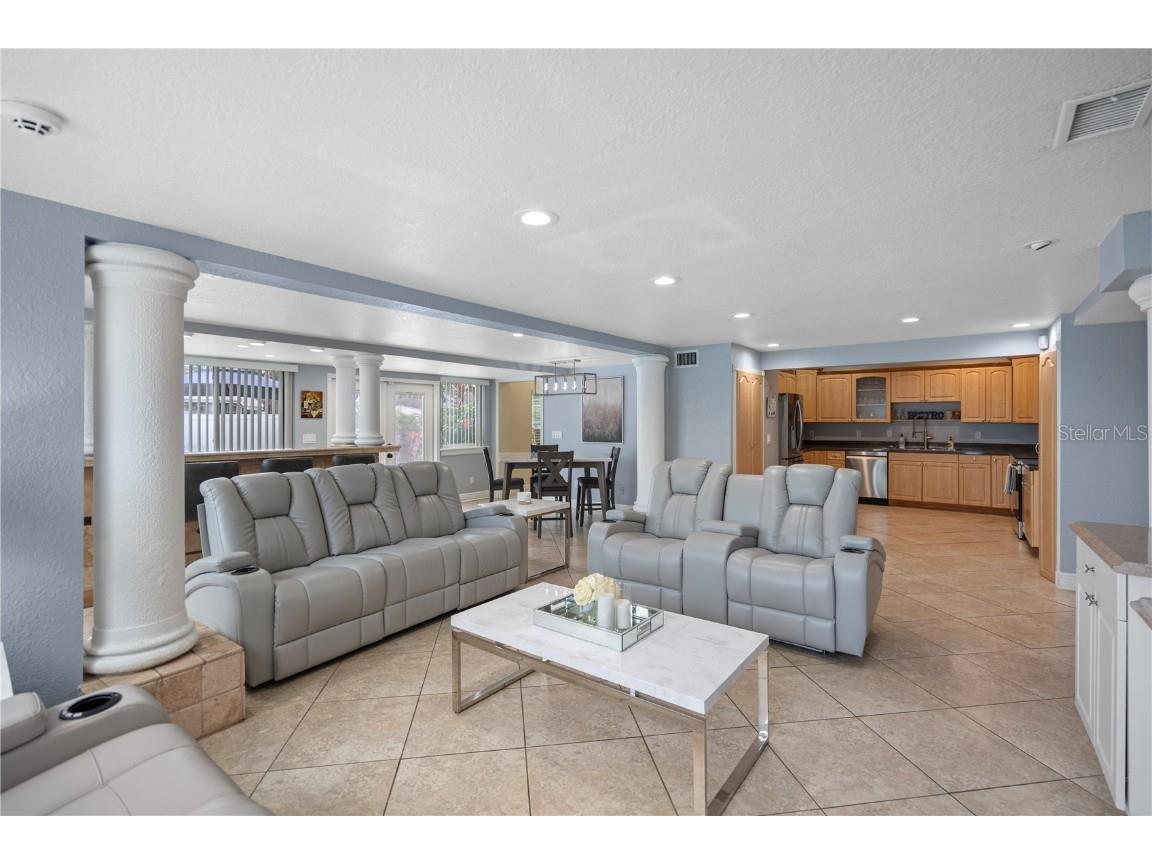 2110 W Farwell Drive Tampa FL 33603 O6311929 image16