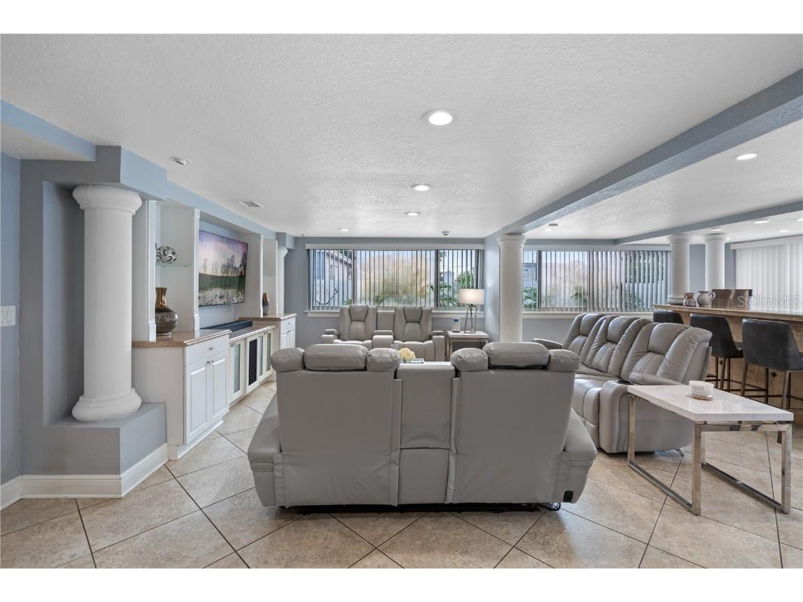 2110 W Farwell Drive Tampa FL 33603 O6311929 image8