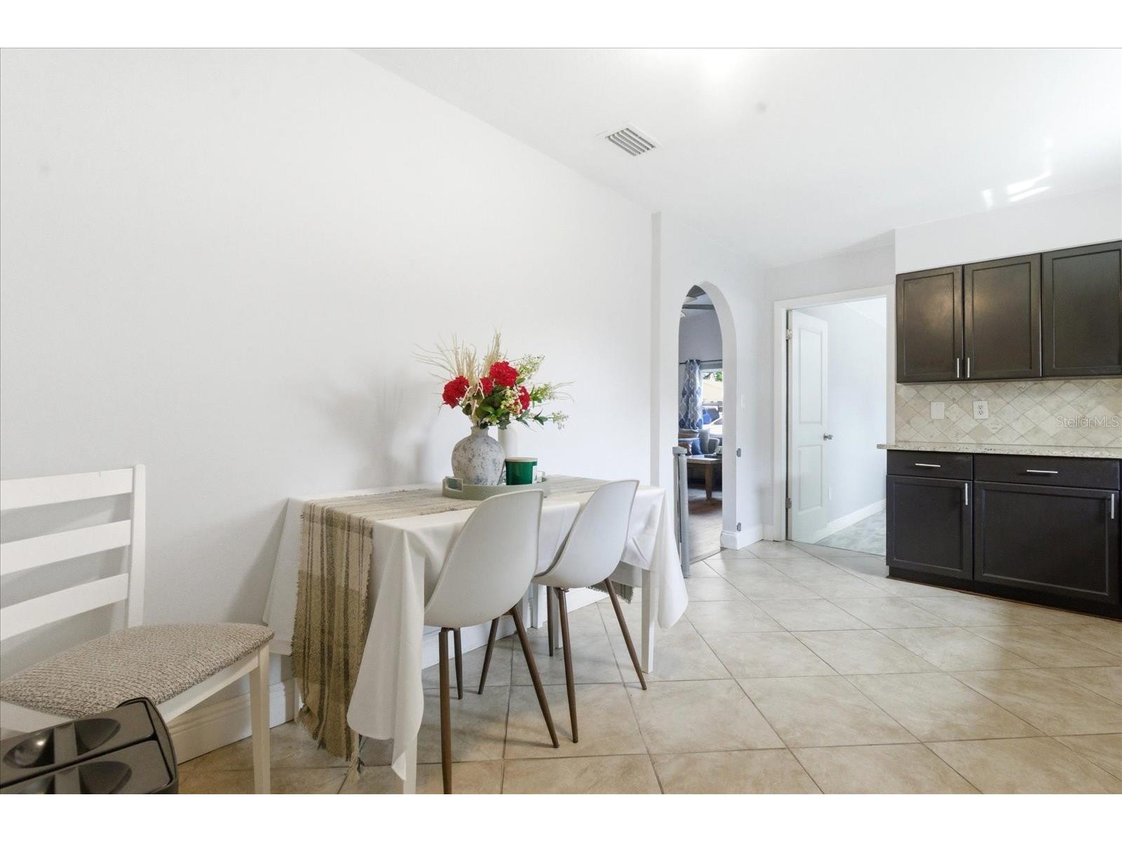 2110 W Okaloosa Avenue Tampa FL 33604 O6393851 image7