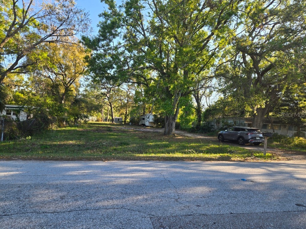 2111 11th Avenue SE Ruskin FL 33570 TB8363474 image1