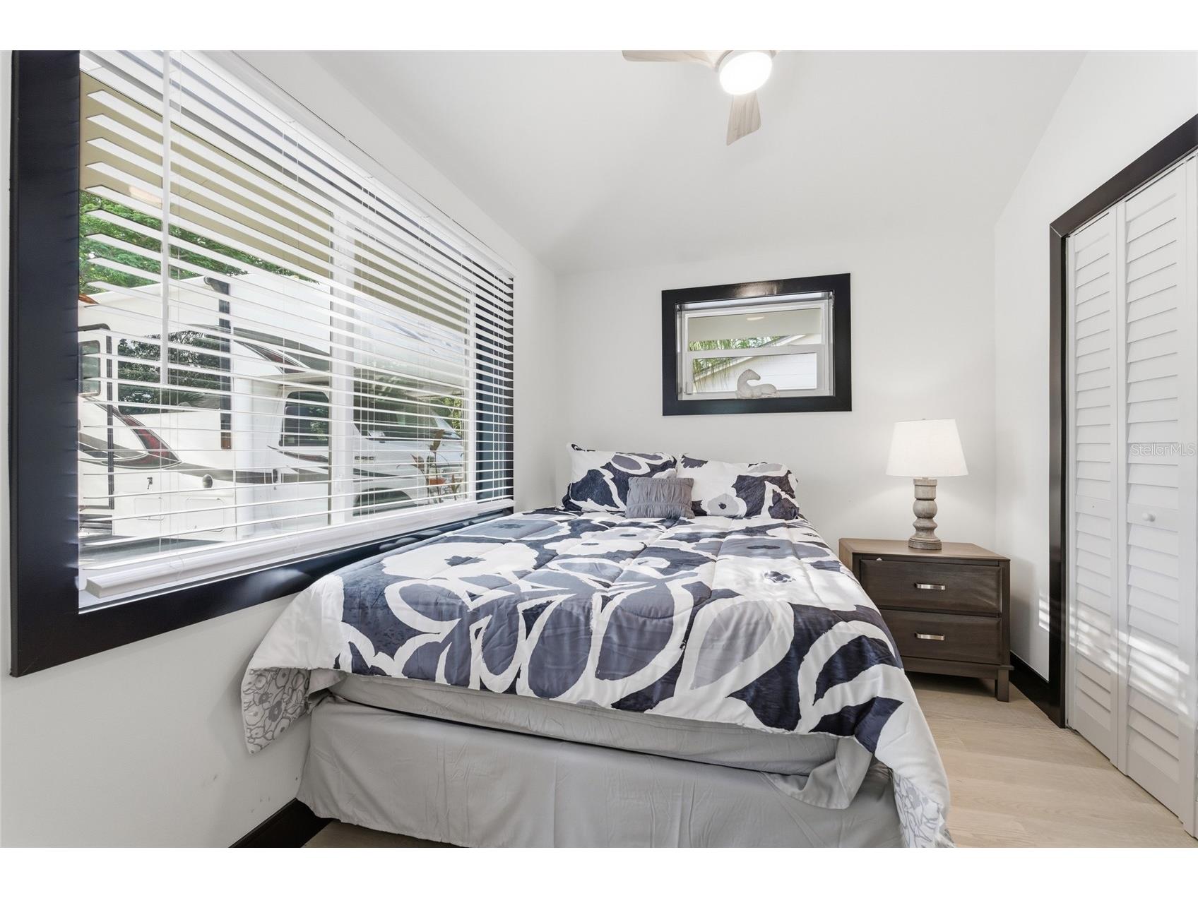 2111 42nd Street S Saint Petersburg FL 33711 TB8507817 image4