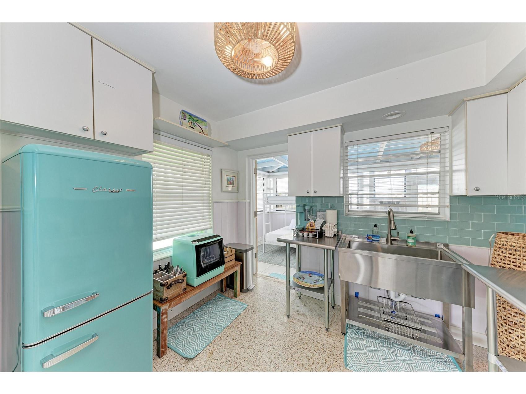 2111 Avenue B Bradenton Beach FL 34217 A4683270 image12