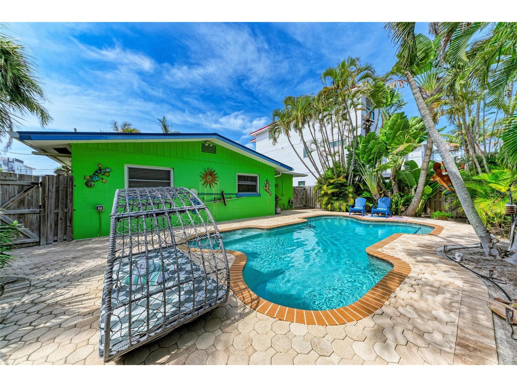 2111 Avenue B Bradenton Beach FL 34217 A4683270 image36