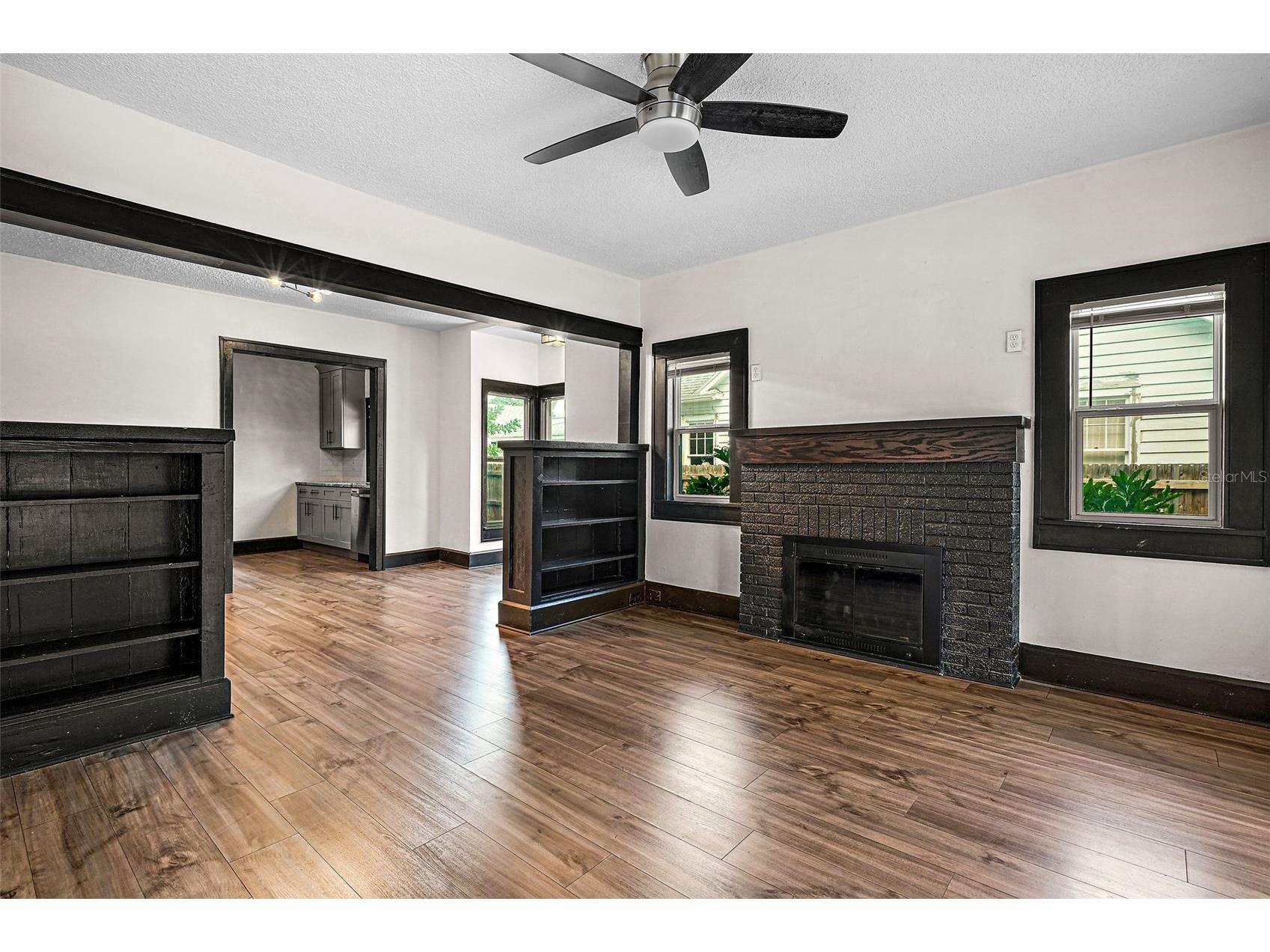 2111 Burlington Avenue N Saint Petersburg FL 33713 TB8523736 image10