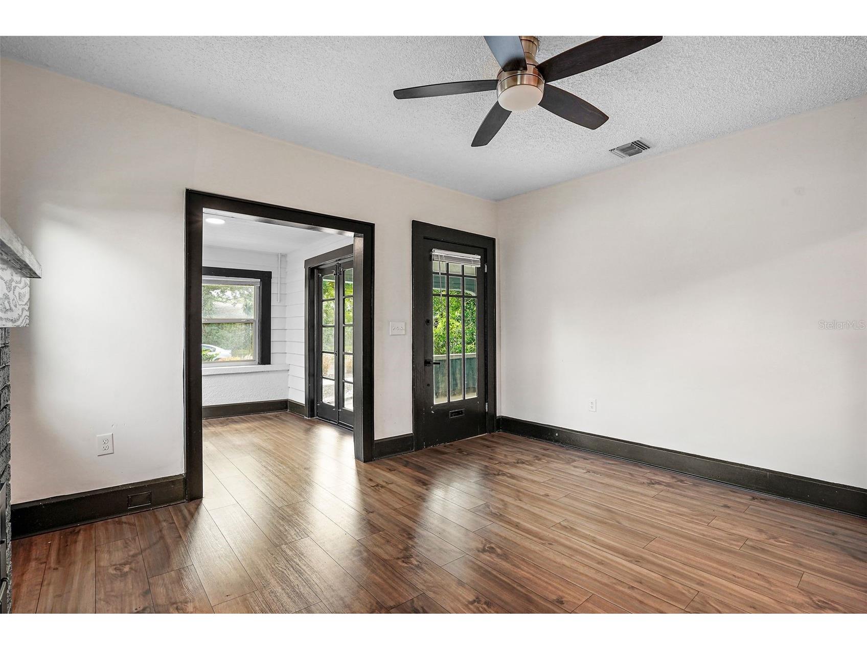 2111 Burlington Avenue N Saint Petersburg FL 33713 TB8523736 image12