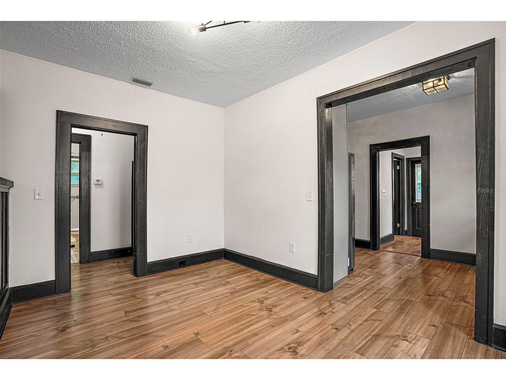 2111 Burlington Avenue N Saint Petersburg FL 33713 TB8523736 image17