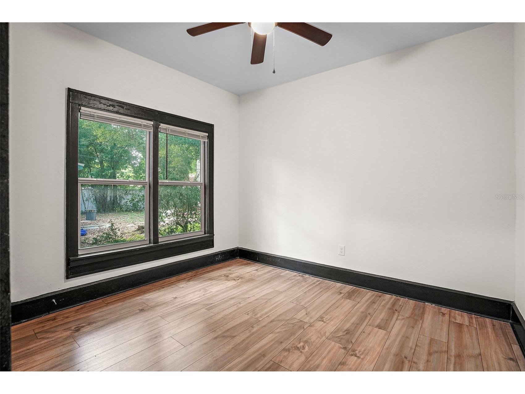 2111 Burlington Avenue N Saint Petersburg FL 33713 TB8523736 image22