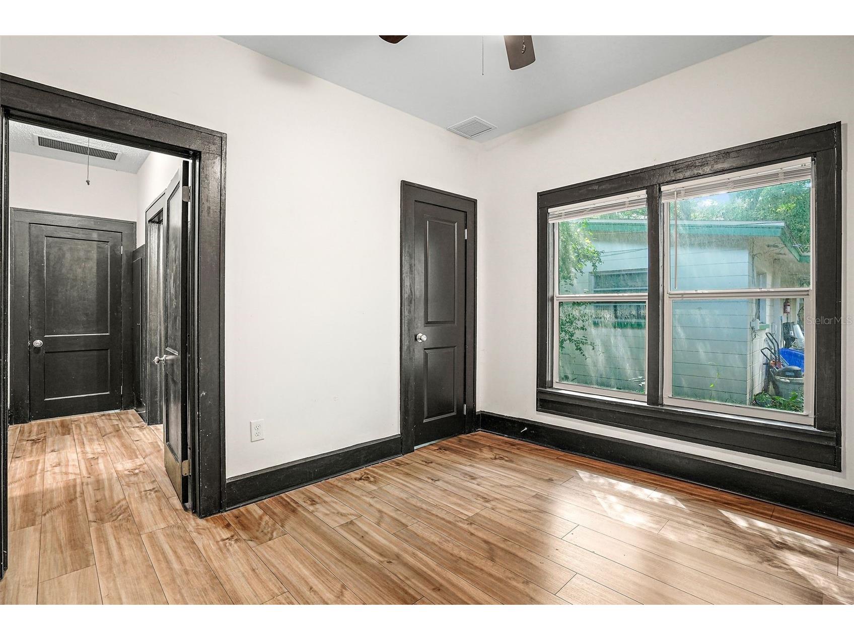 2111 Burlington Avenue N Saint Petersburg FL 33713 TB8523736 image23