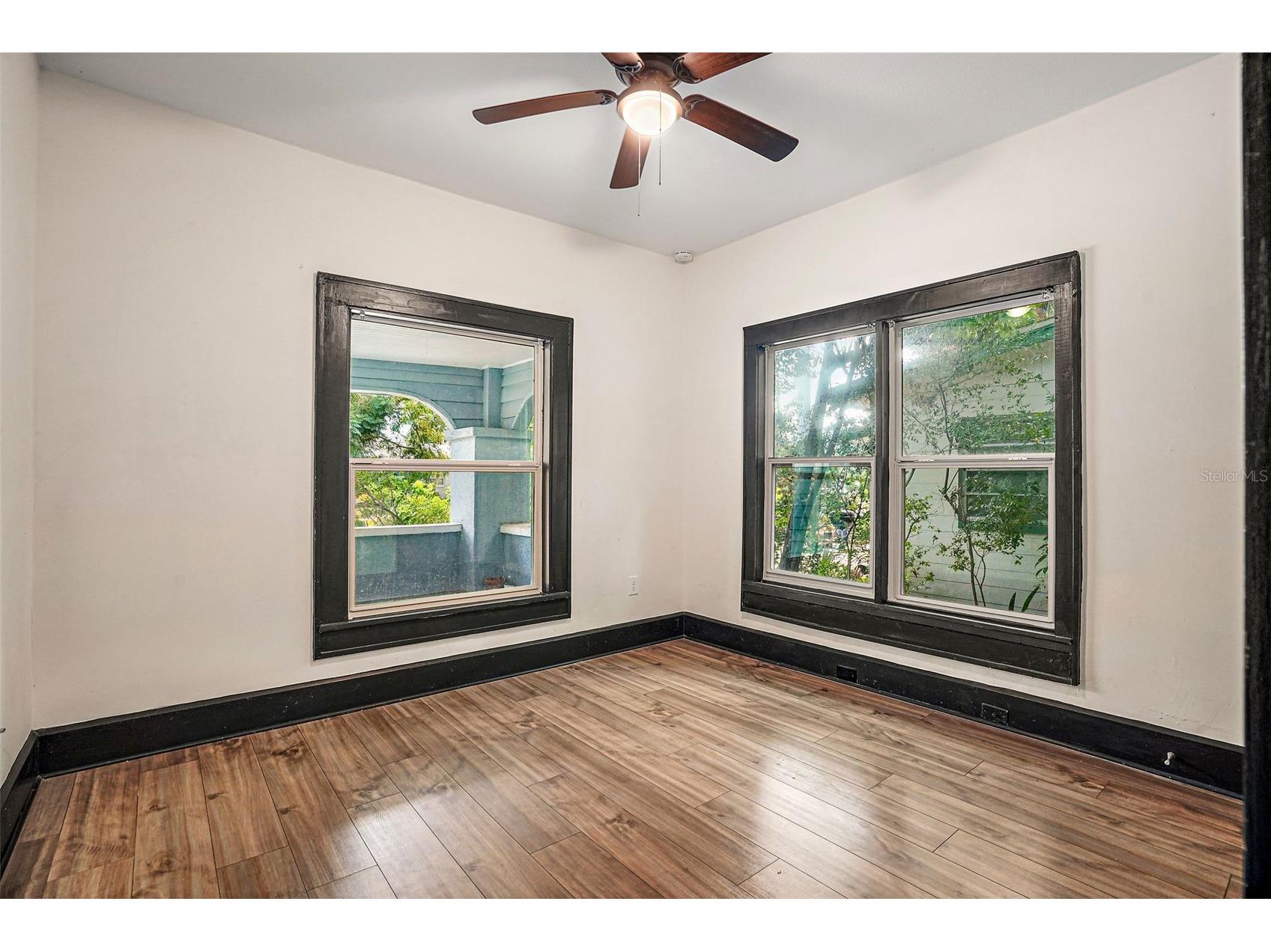 2111 Burlington Avenue N Saint Petersburg FL 33713 TB8523736 image24