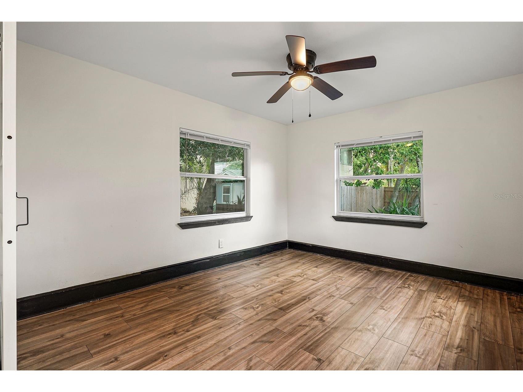 2111 Burlington Avenue N Saint Petersburg FL 33713 TB8523736 image26