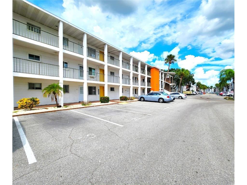 2111 Canal Drive #B3 Bradenton FL 34207 T3474679 image1