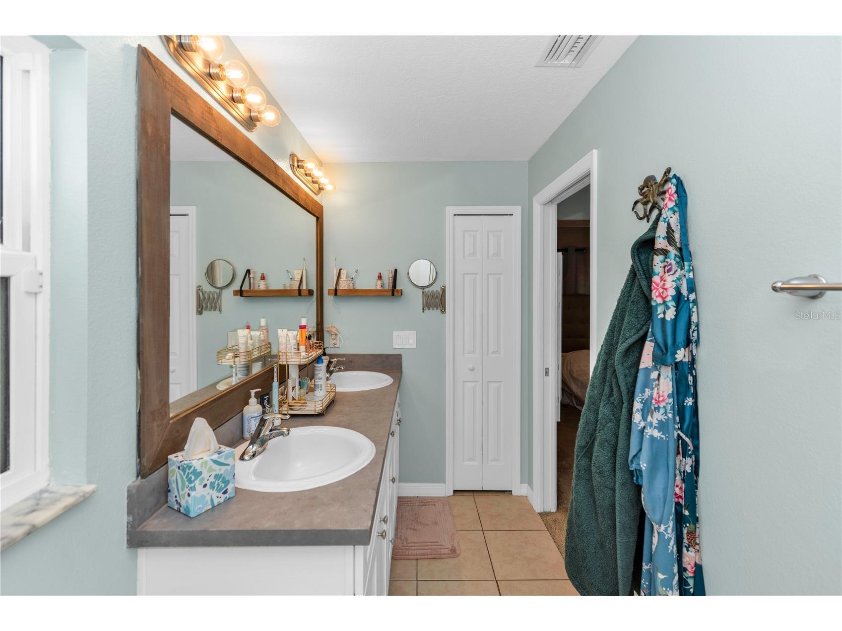 2111 E Parkton Drive Deltona FL 32725 V4949333 image13