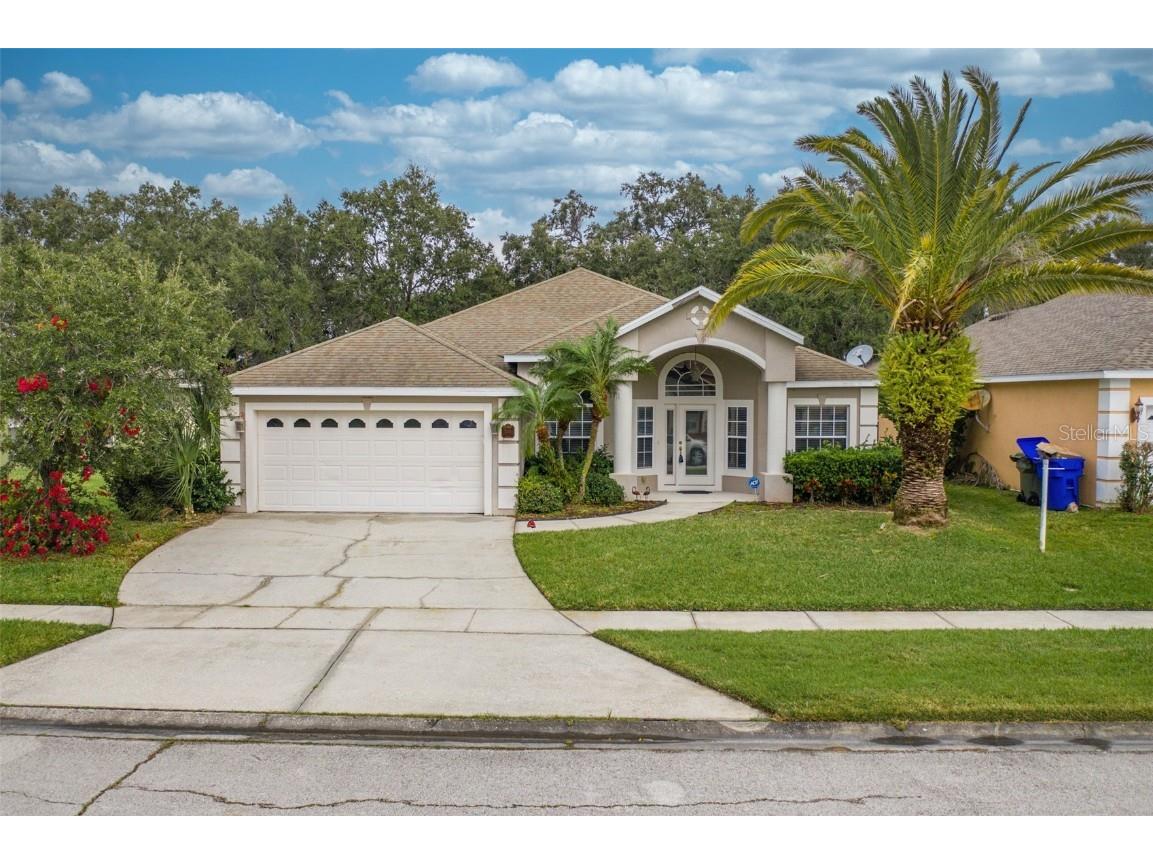 2111 Eagleview Court Kissimmee FL 34746 - LAKE TOHO O6168642 image1
