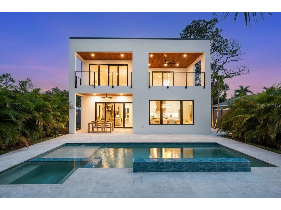 2111 Hawthorne Street Sarasota FL 34239 A4658635 image18