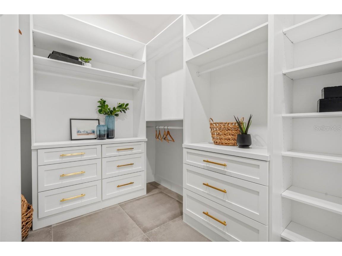 2111 Hawthorne Street Sarasota FL 34239 A4658635 image28