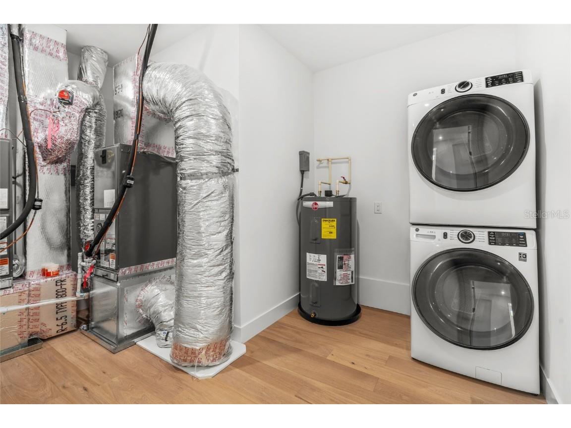 2111 Hawthorne Street Sarasota FL 34239 A4658635 image51