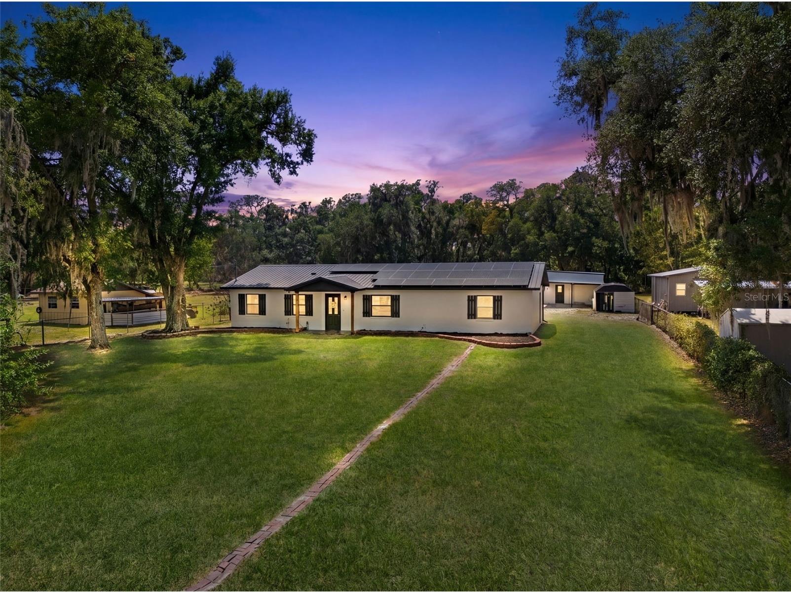 2111 Hinson Road Dover FL 33527 TB8503335 image1