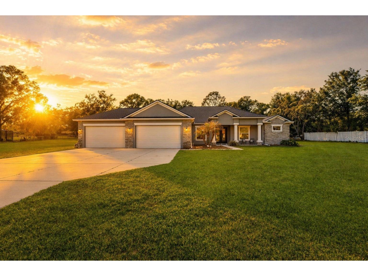 2111 Maximilian Avenue Spring Hill FL 34609 W7884896 image1
