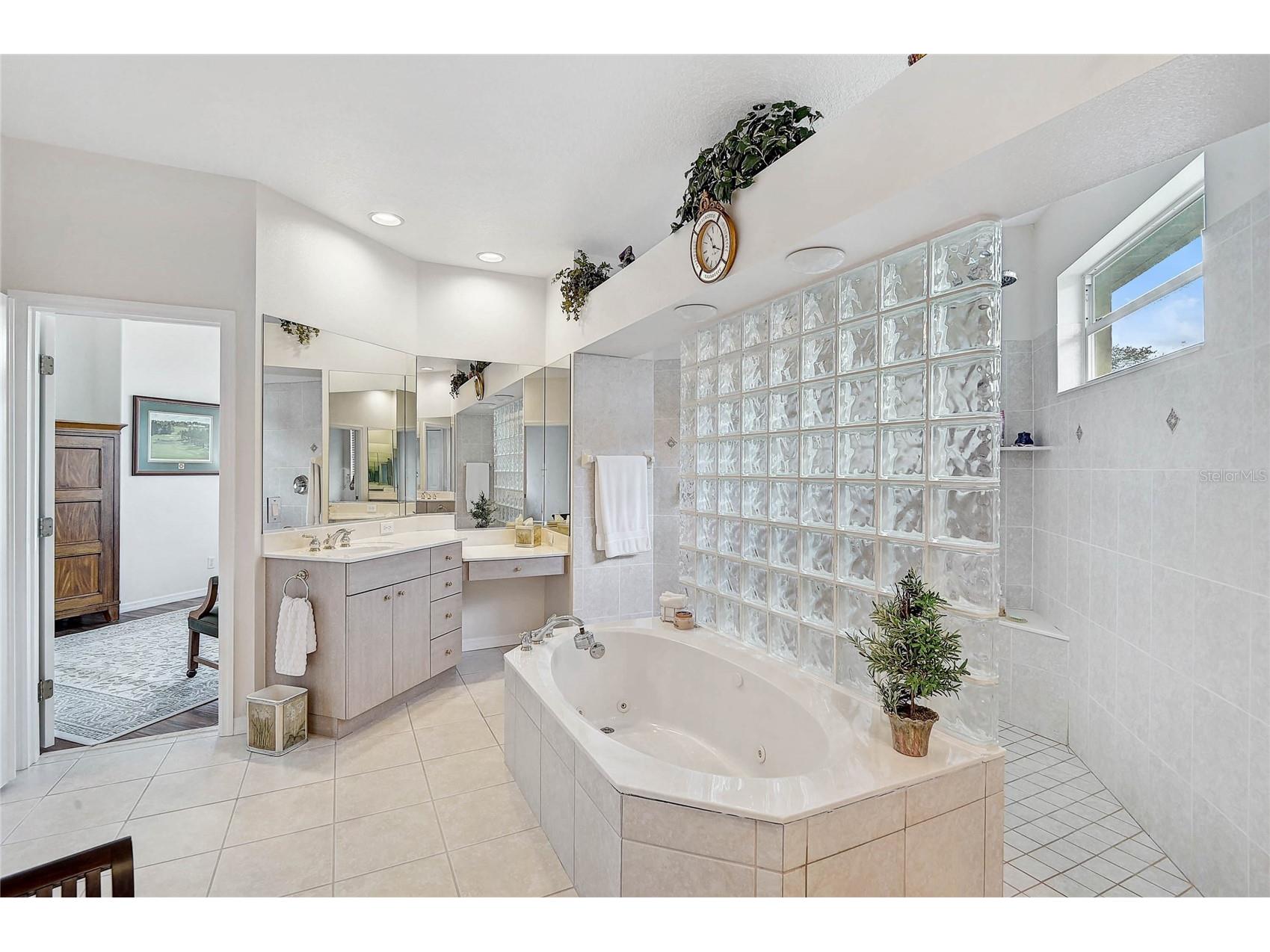 2111 Muskogee Trail Nokomis FL 34275 A4671911 image16