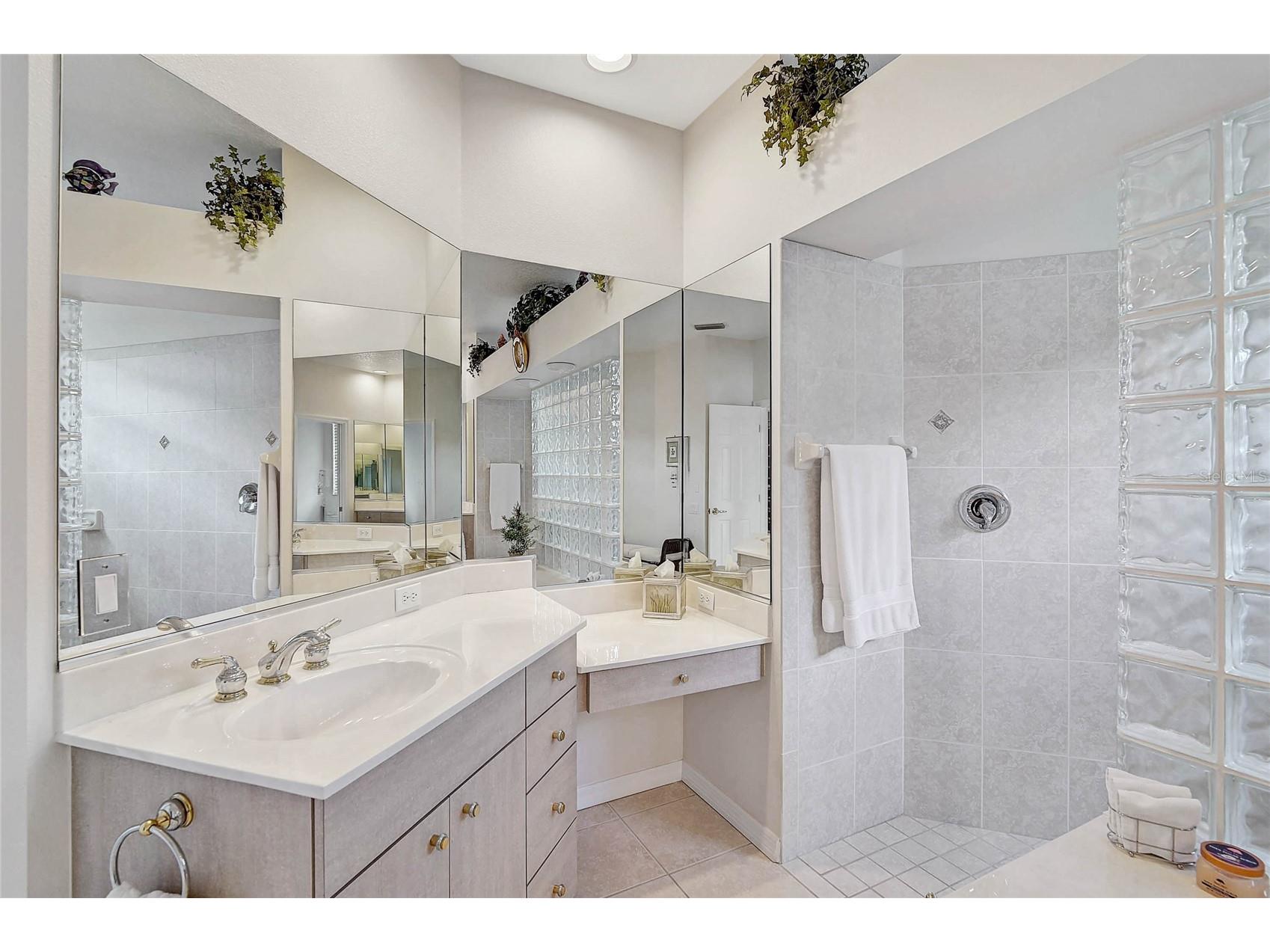 2111 Muskogee Trail Nokomis FL 34275 A4671911 image17