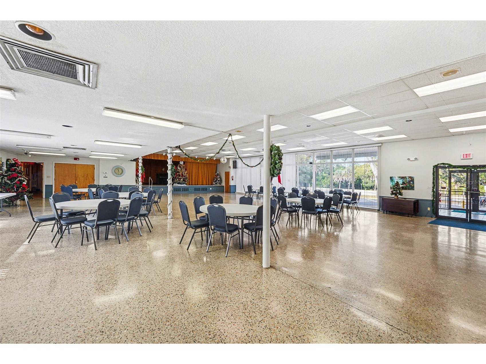 2111 Timber Lane Clearwater FL 33763 TB8457274 image23