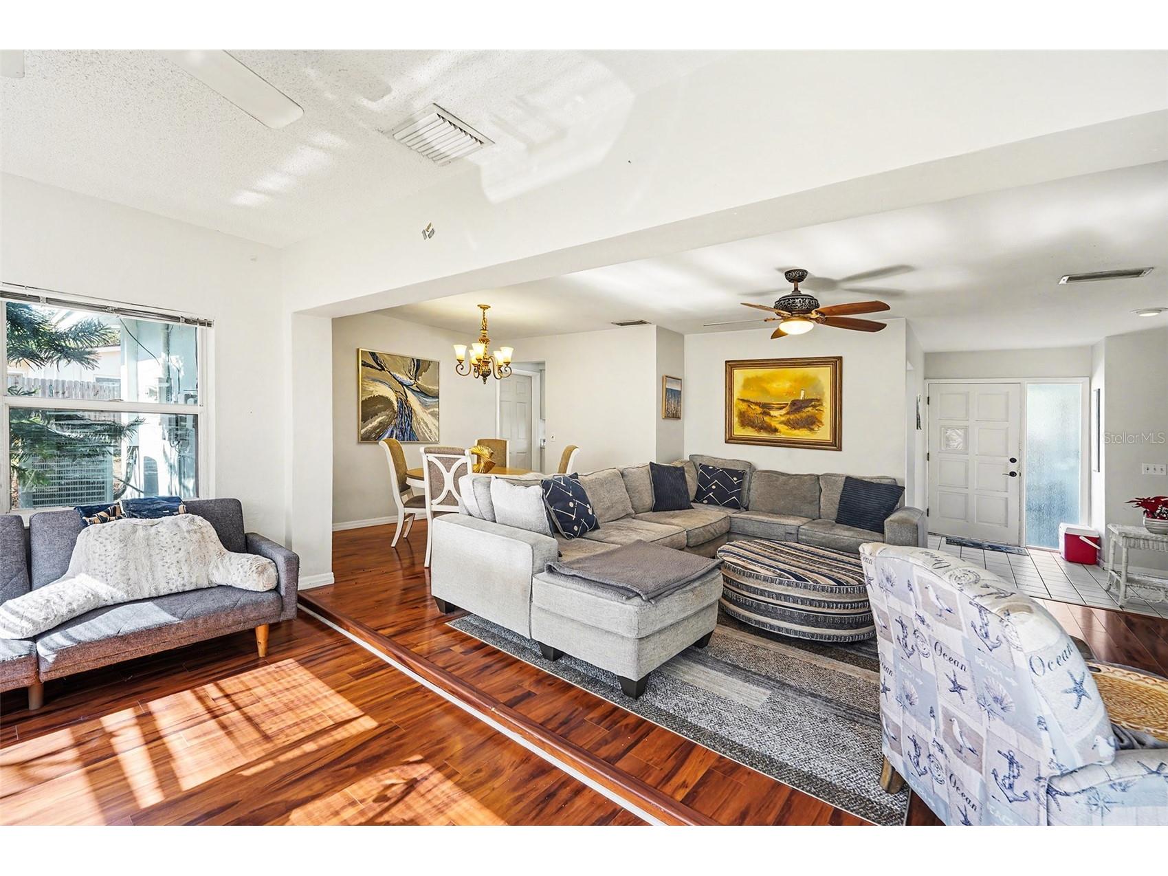 2111 Timber Lane Clearwater FL 33763 TB8457274 image7