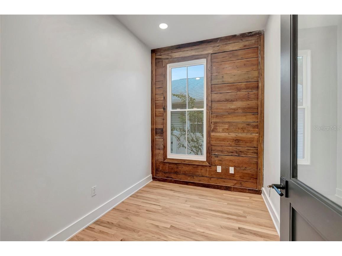 2111 W Cleveland Street Tampa FL 33606 TB8440688 image12