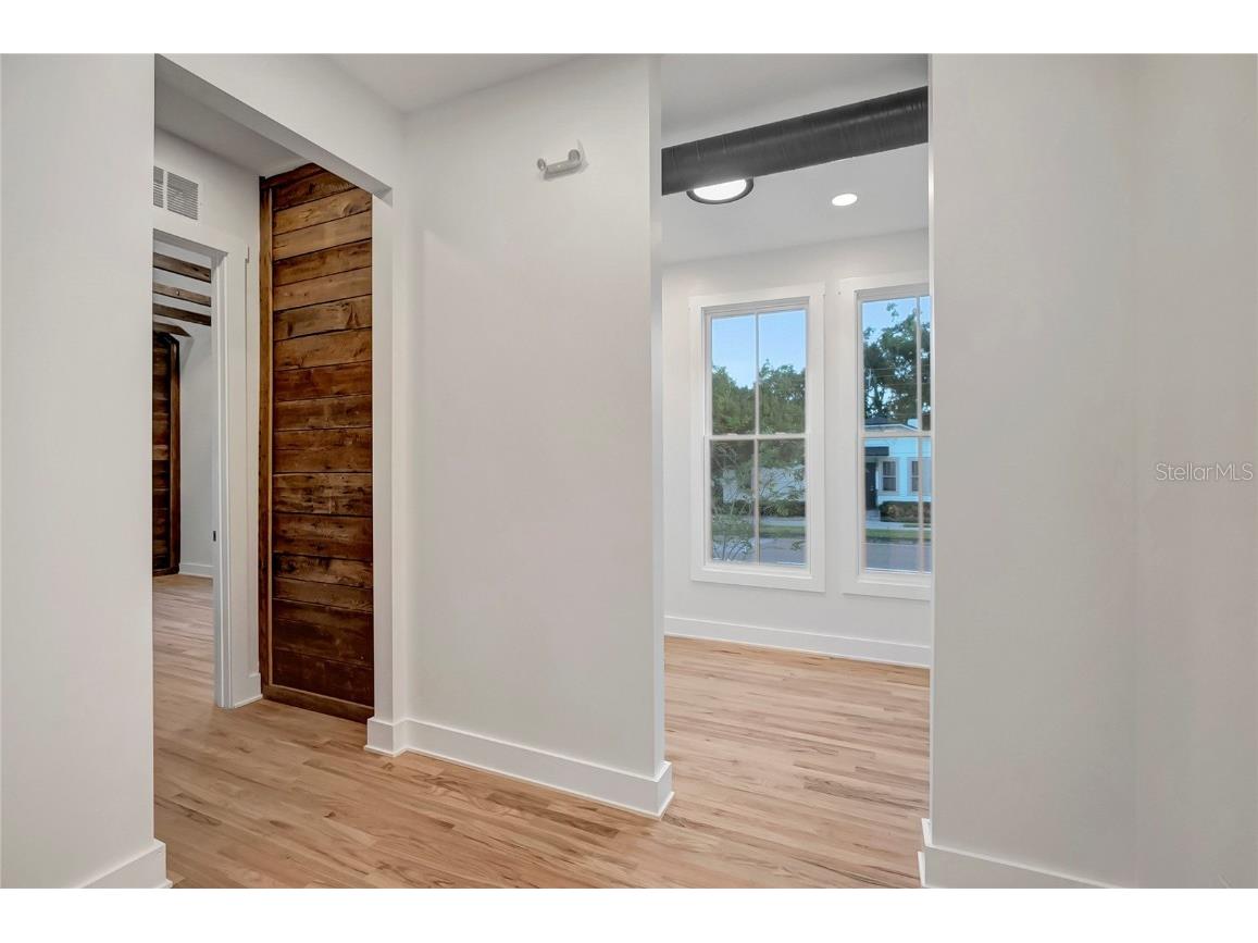 2111 W Cleveland Street Tampa FL 33606 TB8440688 image14