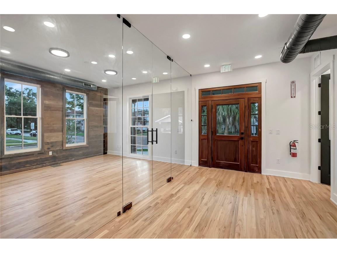 2111 W Cleveland Street Tampa FL 33606 TB8456952 image5