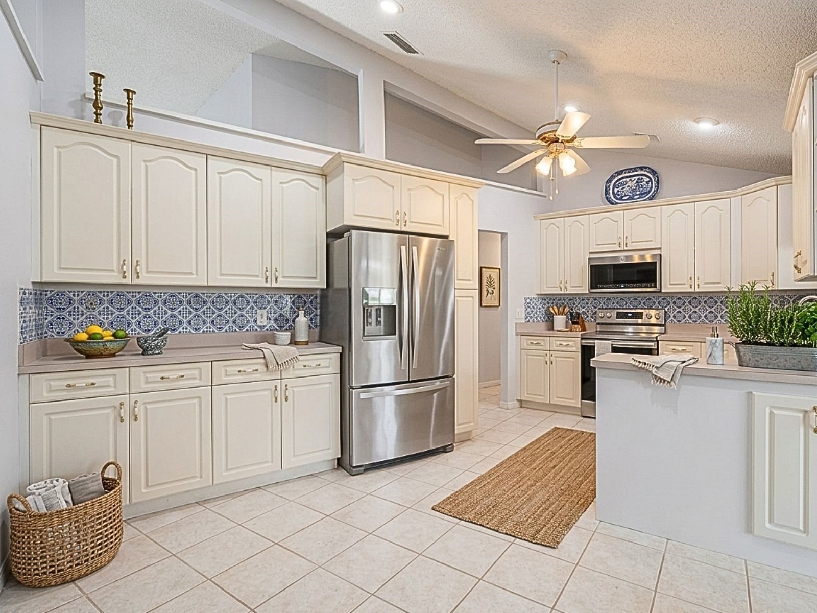 2111 W View Drive Sun City Center FL 33573 TB8485658 image11