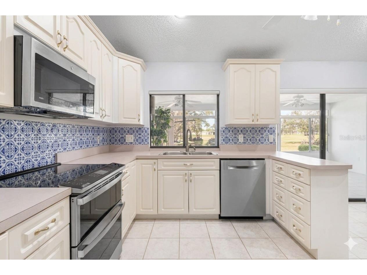 2111 W View Drive Sun City Center FL 33573 TB8485658 image12
