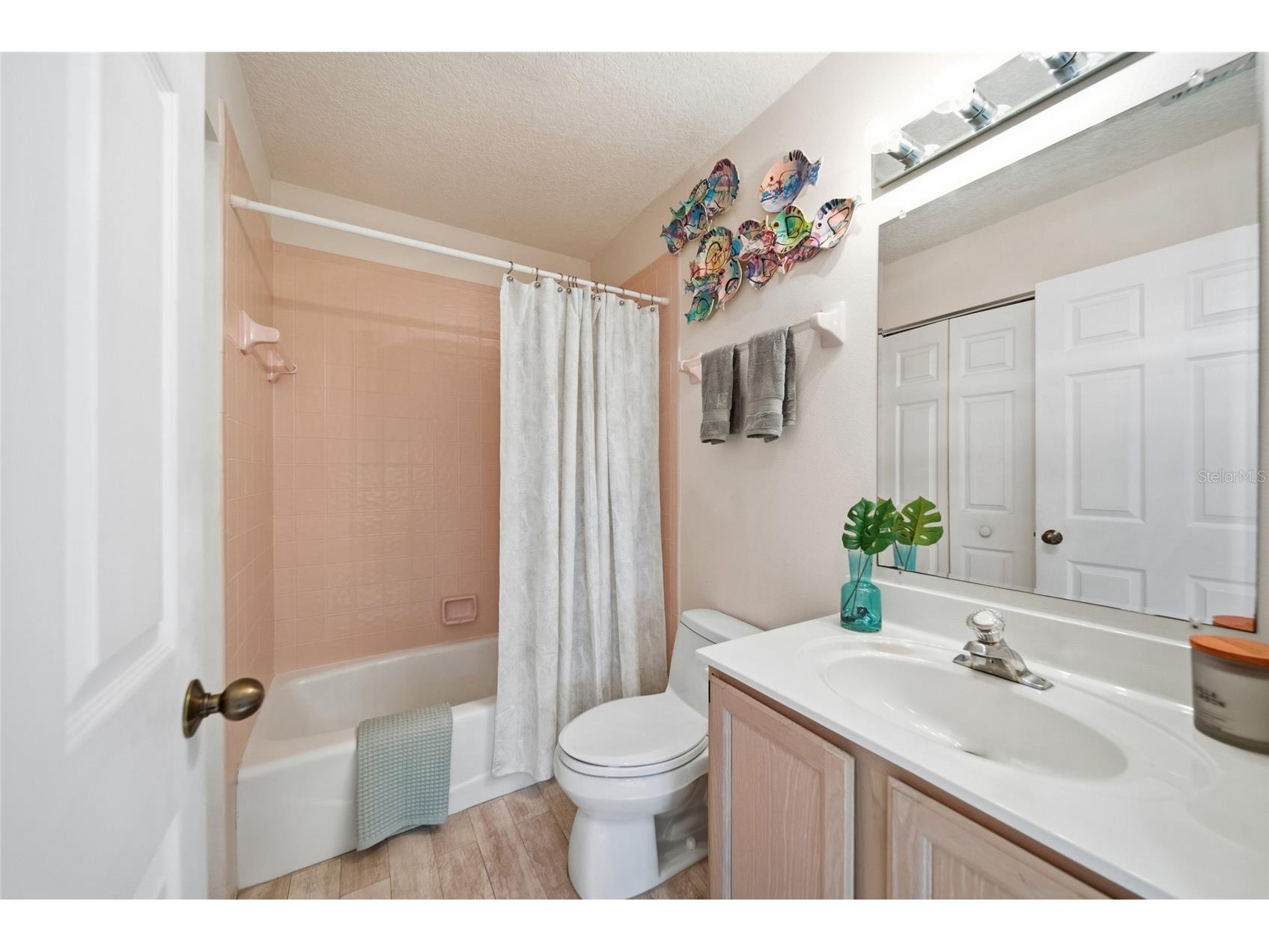 2112 Avenue B Bradenton Beach FL 34217 A4682824 image26