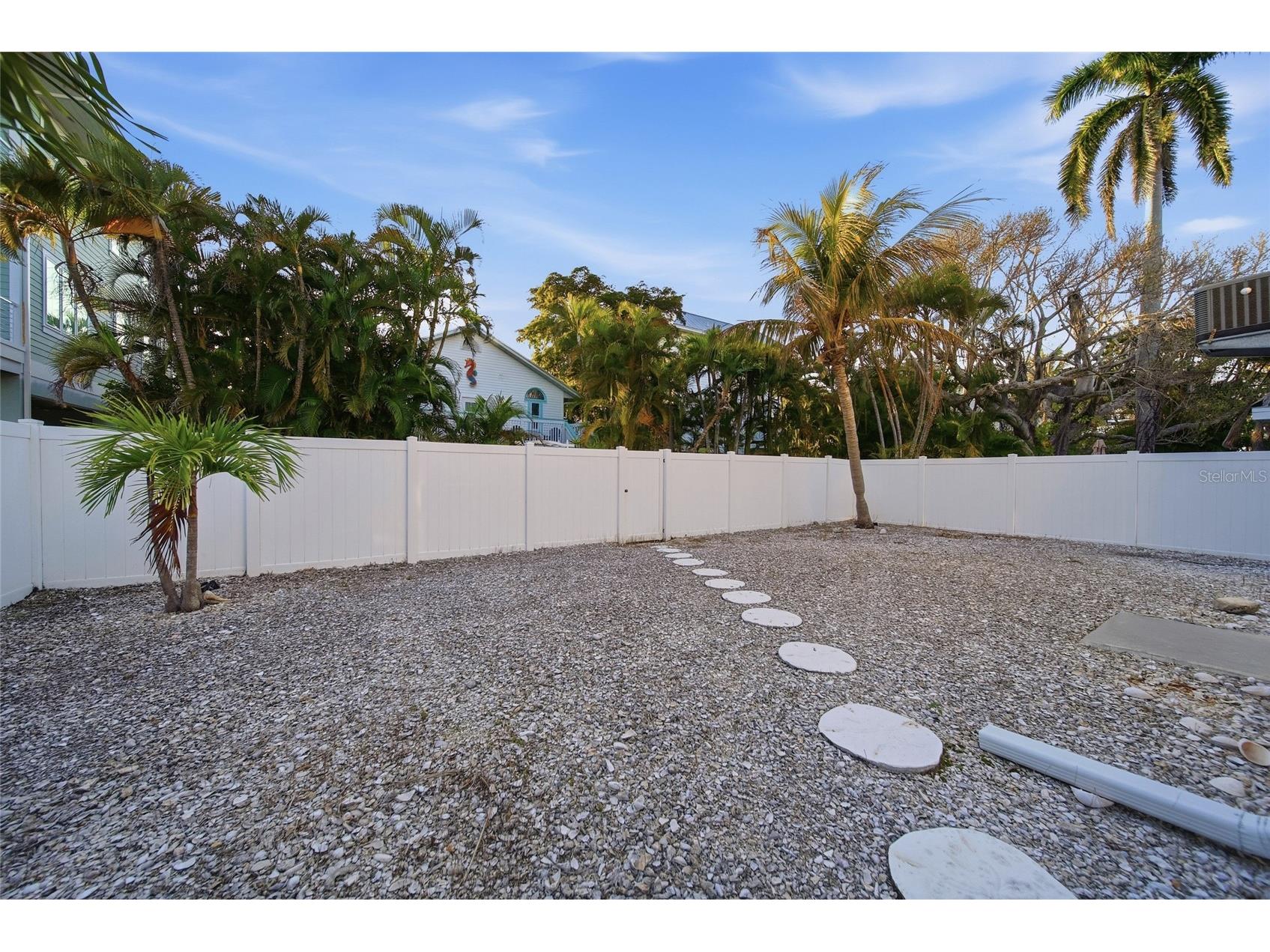 2112 Avenue B Bradenton Beach FL 34217 A4682824 image5