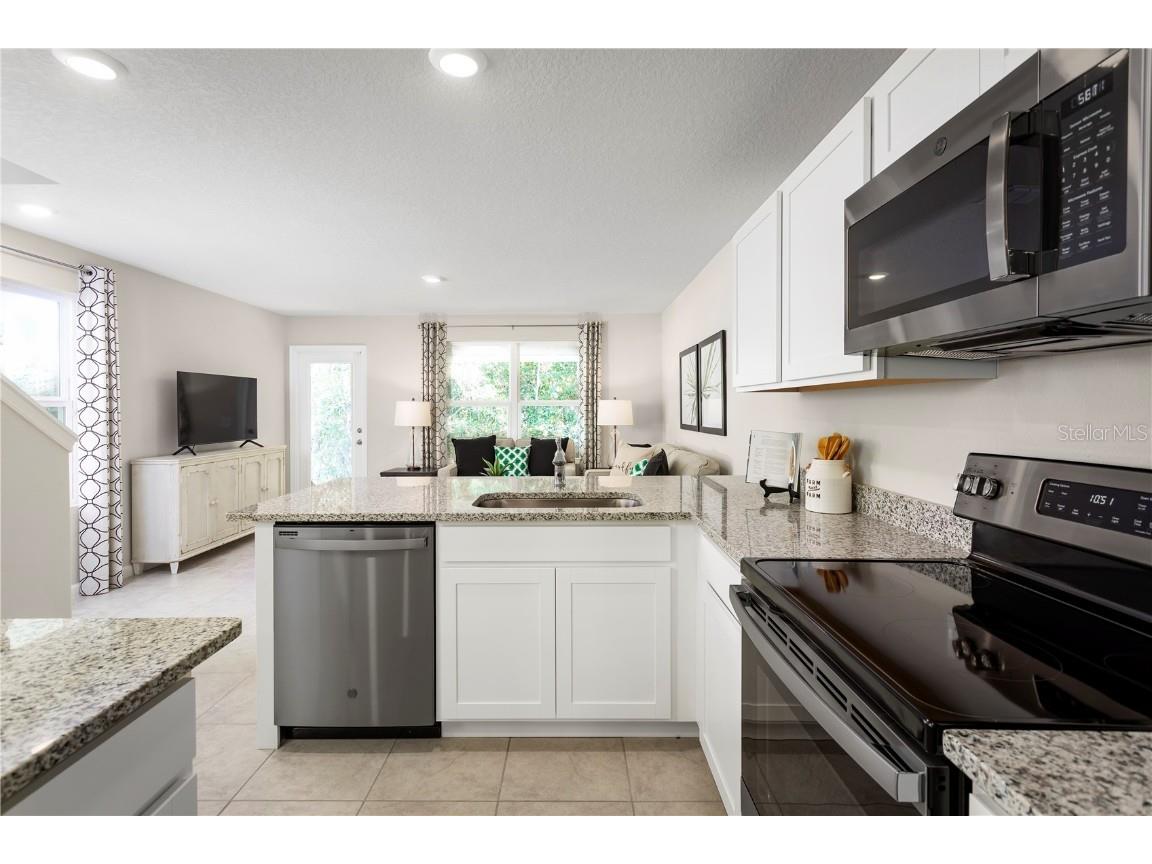 2112 Halogen Way South Daytona FL 32119 W7878175 image2