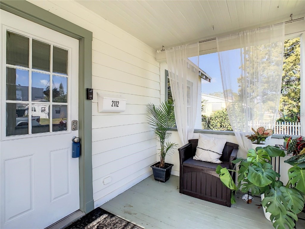 2112 Lucerne Terrace Orlando FL 32806 O6143059 image2