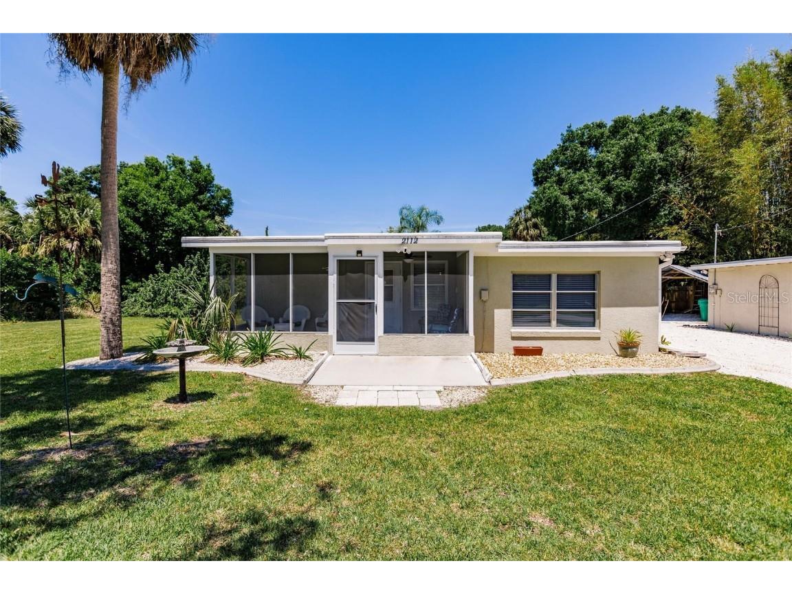 2112 Mark Avenue Punta Gorda FL 33950 C7501395 image1