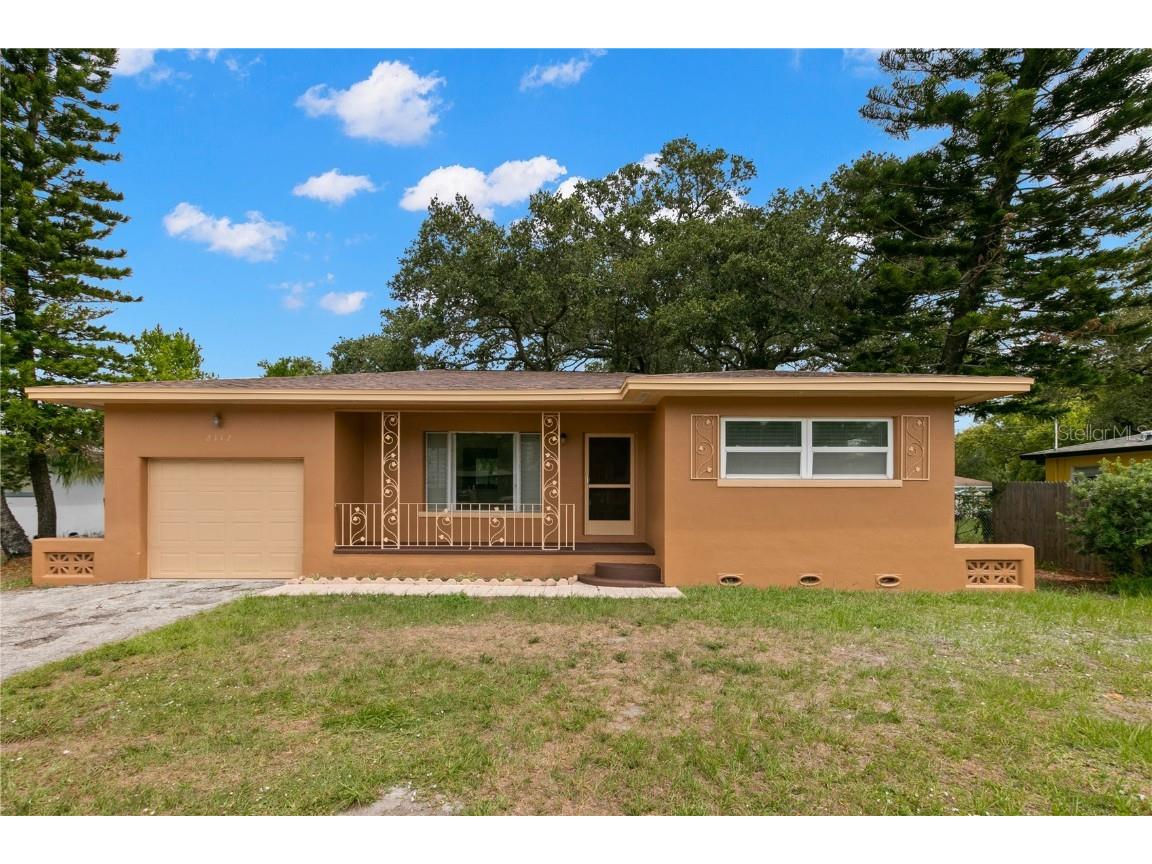 2112 NE Coachman Road Clearwater FL 33765 W7855768 image1