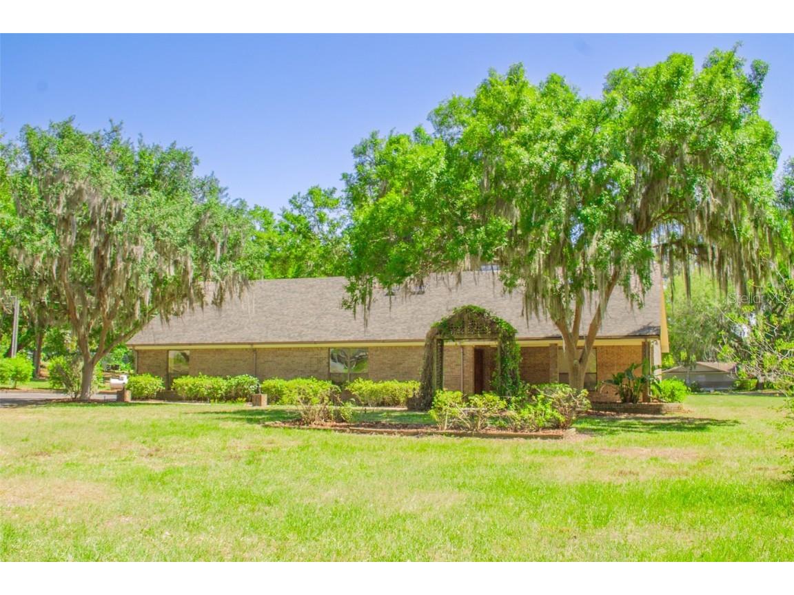 2112 Robie Avenue Mount Dora FL 32757 G5095952 image1