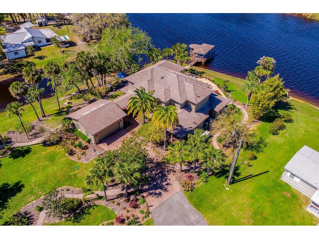 2112 Shady Lane Geneva FL 32732 - ST. JOHNS RIVER LAKE MONROE O6288303 image1