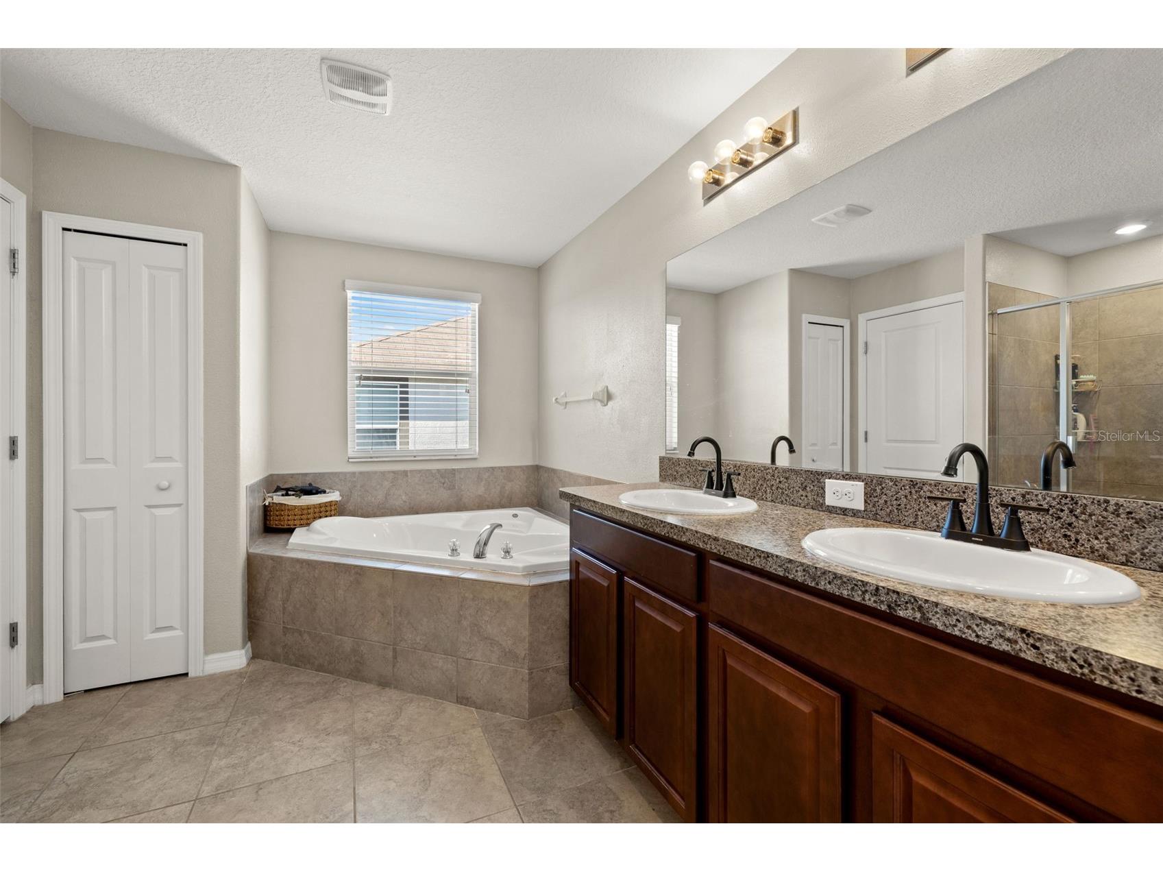 21126 Passive Porch Drive Land O Lakes FL 34637 TB8491374 image17