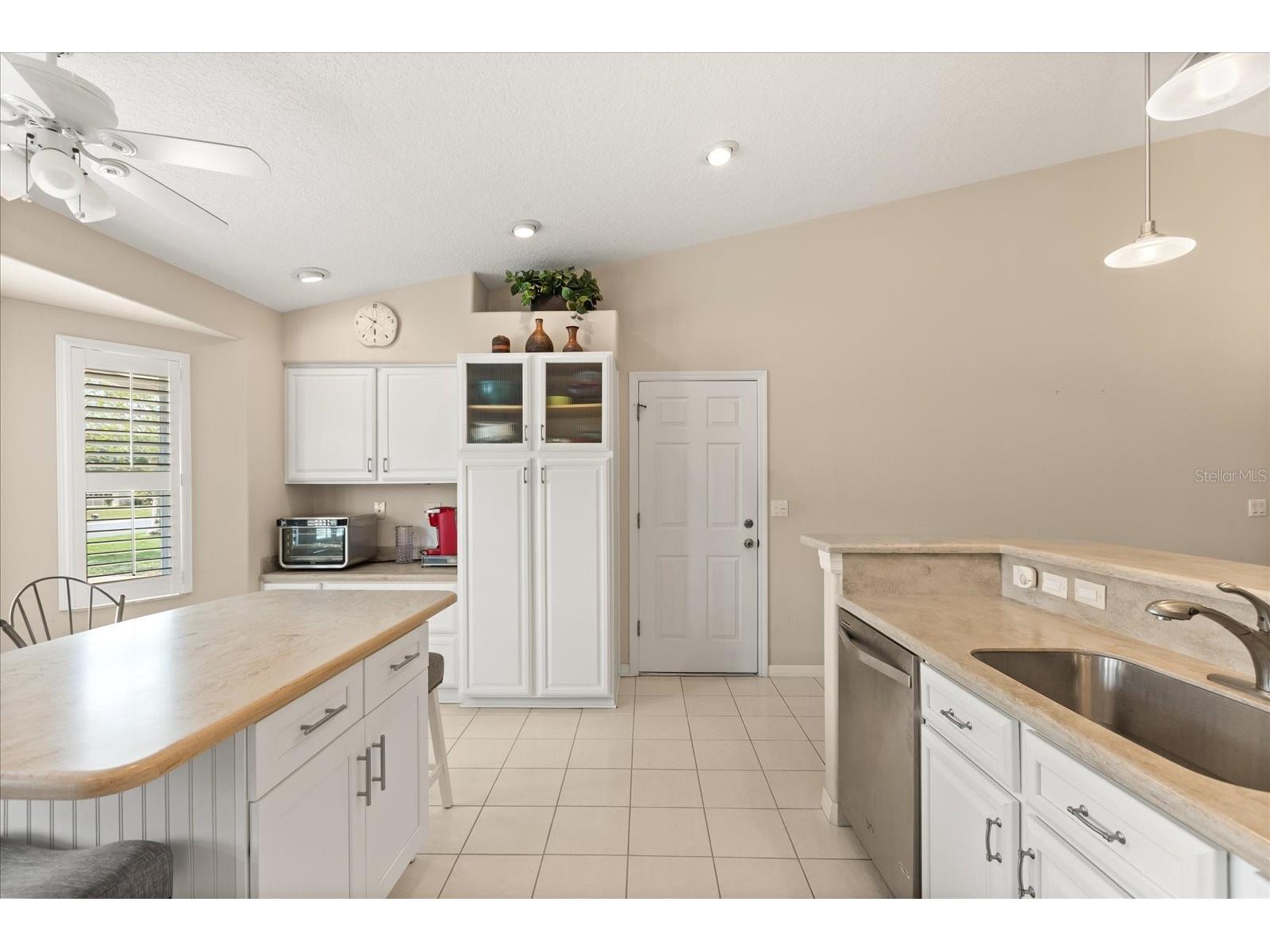 21127 Royal St Georges Lane Leesburg FL 34748 A4686807 image11