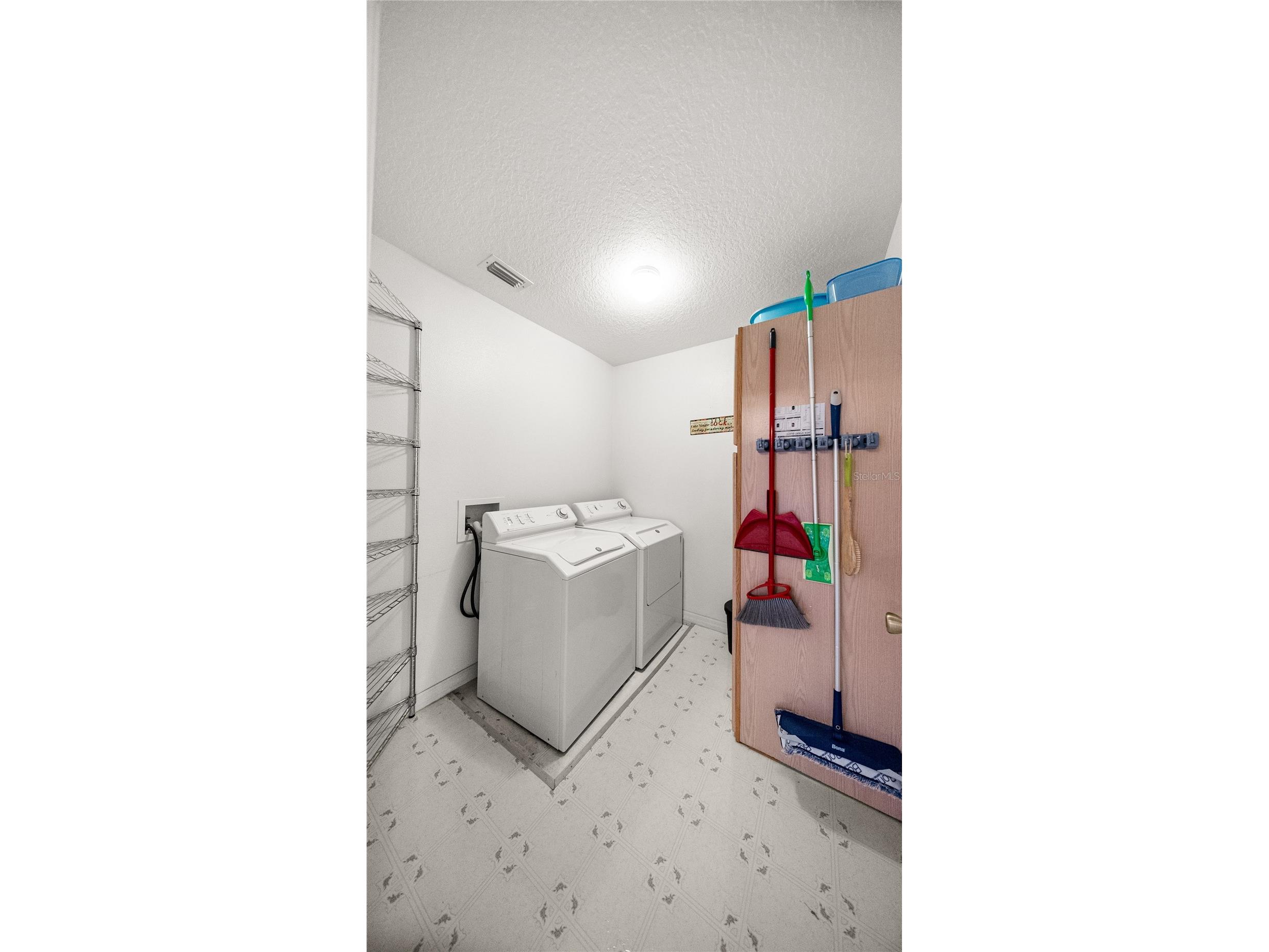 21127 Royal St Georges Lane Leesburg FL 34748 A4686807 image32