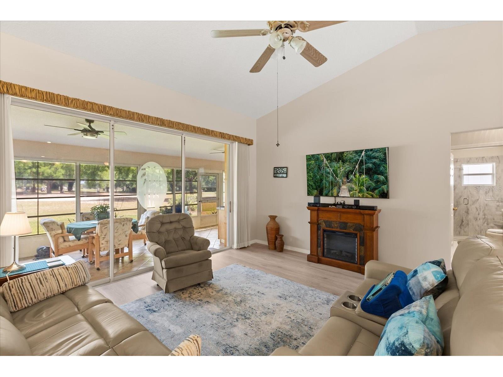 21127 Royal St Georges Lane Leesburg FL 34748 A4686807 image5
