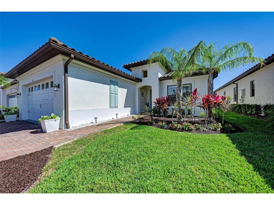 2113 5th Street E Palmetto FL 34221 A4566446 image1